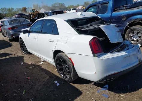 2019 Chrysler 300 300S из США, поврежденный, VIN 2C3CCABG1KH654125